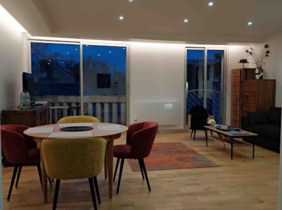 Le Joyau Des Parcs Classe 4 Etoiles Appartement Central Au Calme Avec Terrasse Vichy Dış mekan fotoğraf
