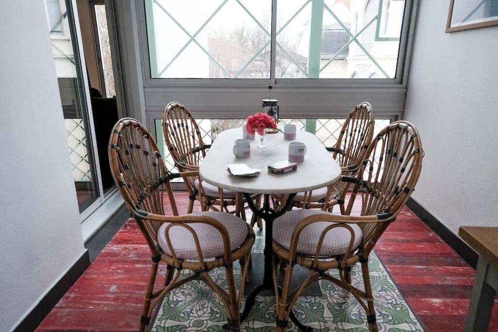 Le Joyau Des Parcs Classe 4 Etoiles Appartement Central Au Calme Avec Terrasse Vichy Dış mekan fotoğraf